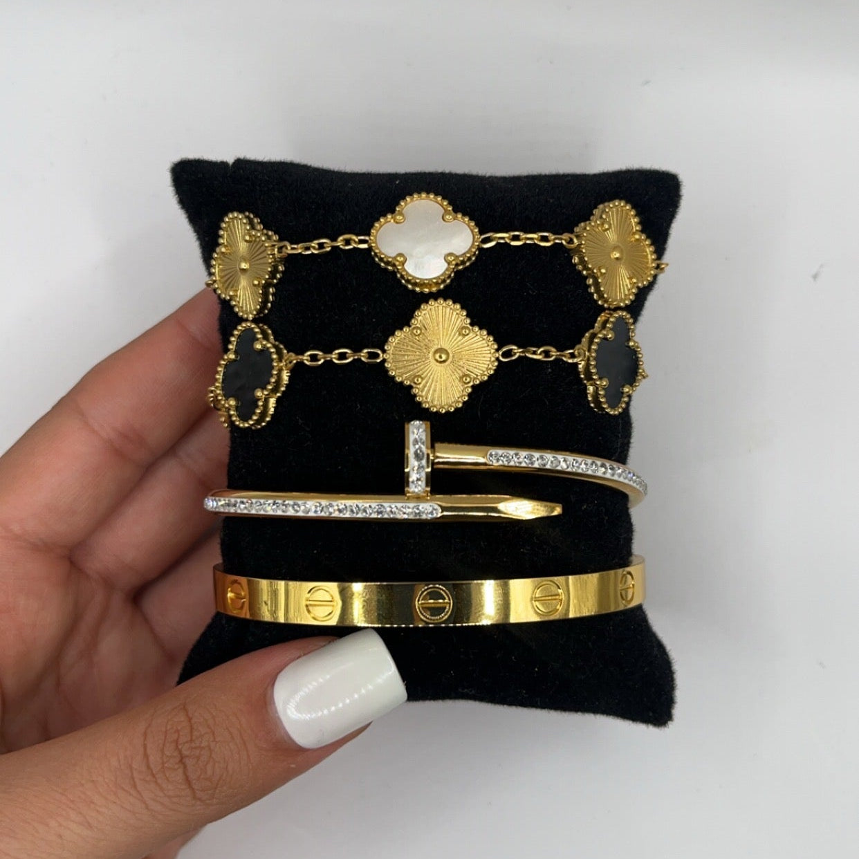 Selected Variant Image